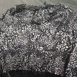 Forever 21 Black and White Textured Blouse